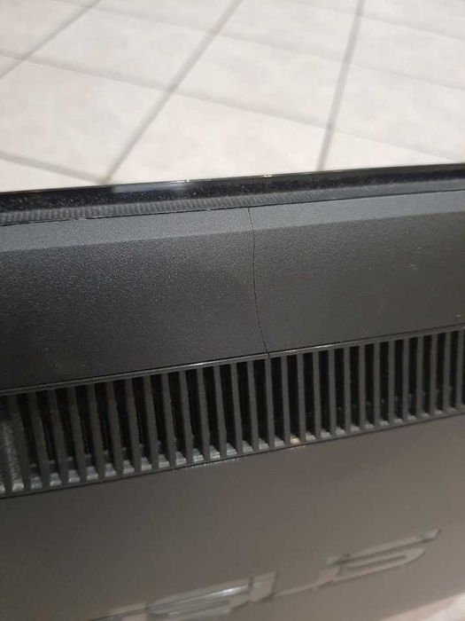 Komputer AiO Asus ET2210I Intel i3, 4GB RAM, HDD 250 GB