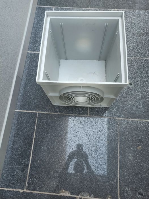 Vendo Caixa para ligação de aguas