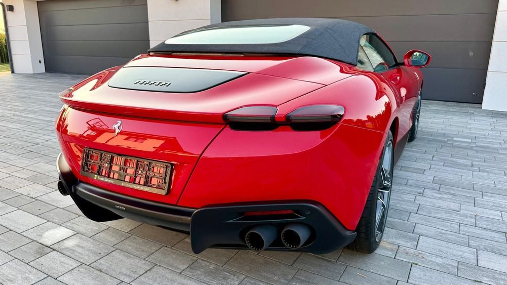 Ferrari Roma Spider