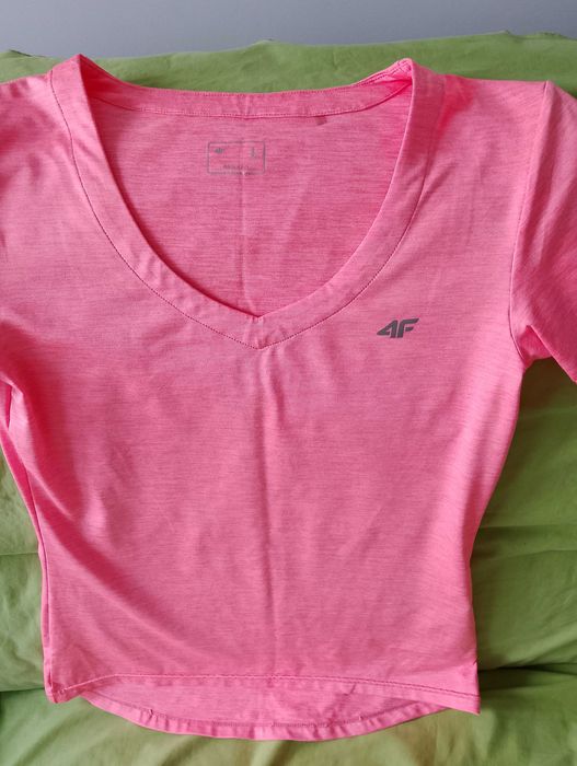 4F. Koszulka damska.