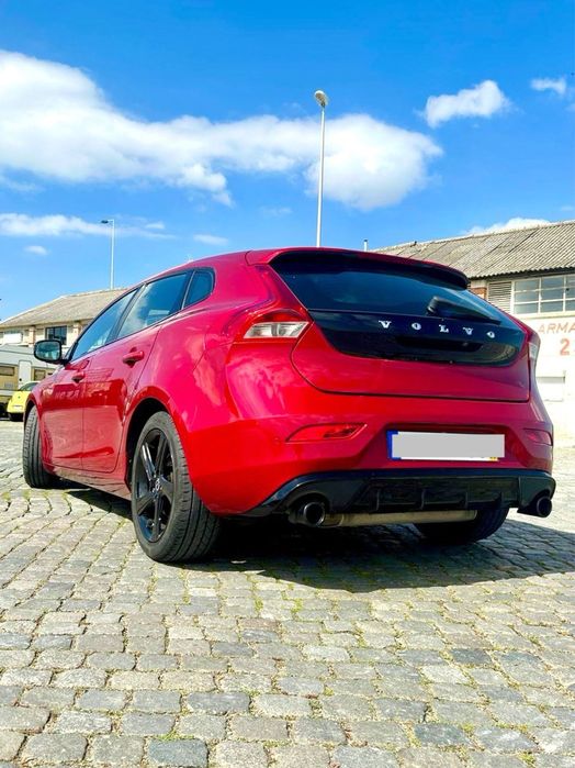 Volvo v40 R-desing D2