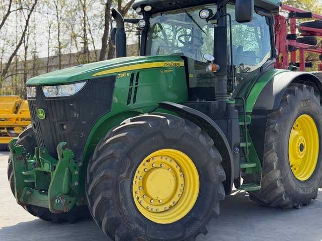 John Deere 7310R