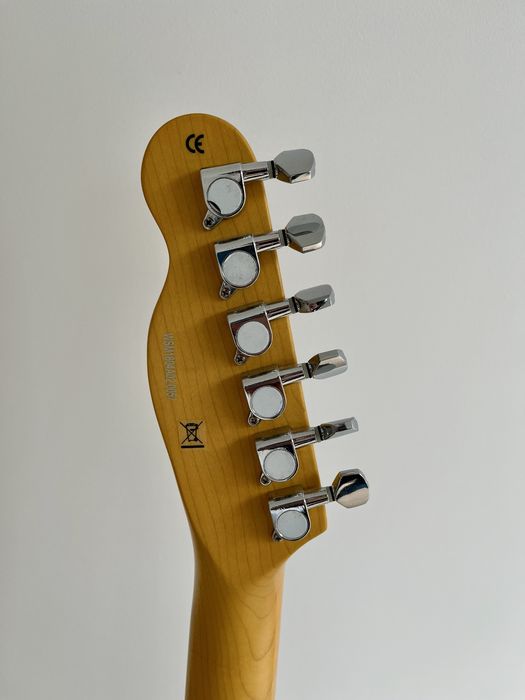 Guitarra Eléctrica Telecaster J&D + Saco de Transporte Rockbag