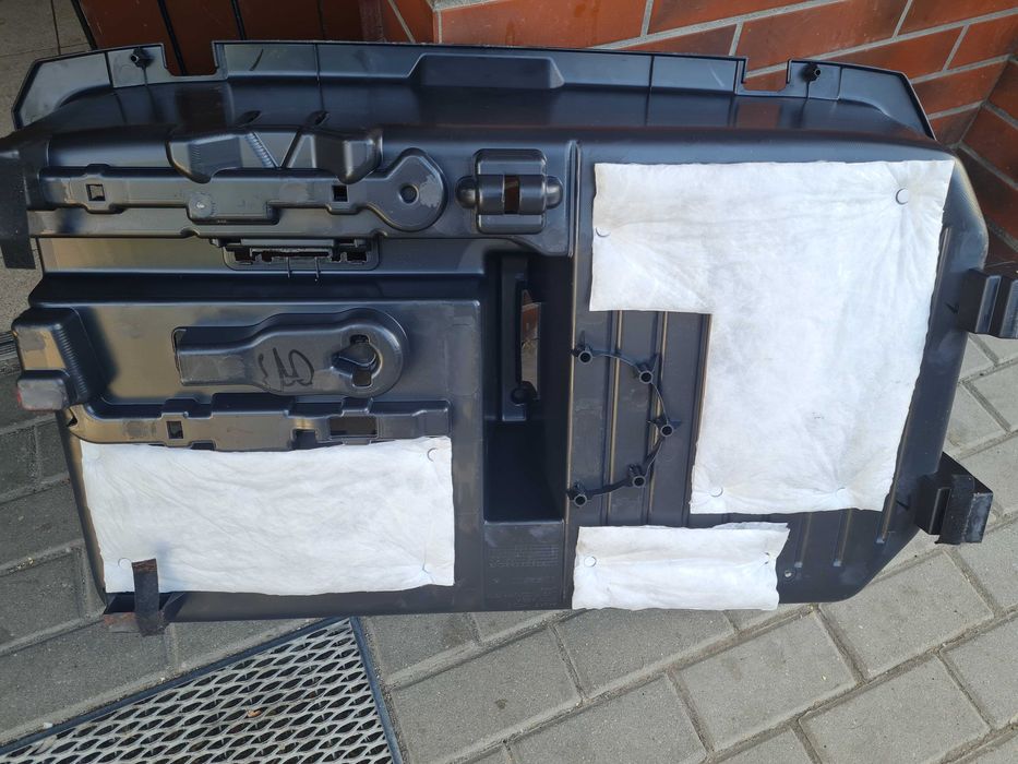 Wkład bagażnika NISSAN JUKE F15 2012