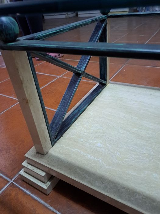 Mesa de centro em mármore