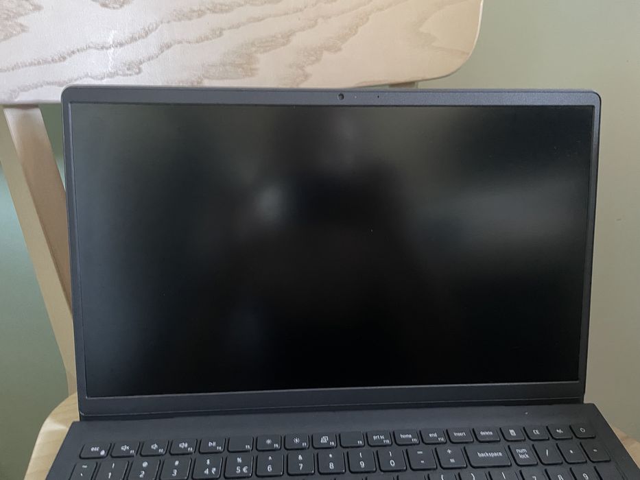 Laptop DELL Inspiron 15 3511