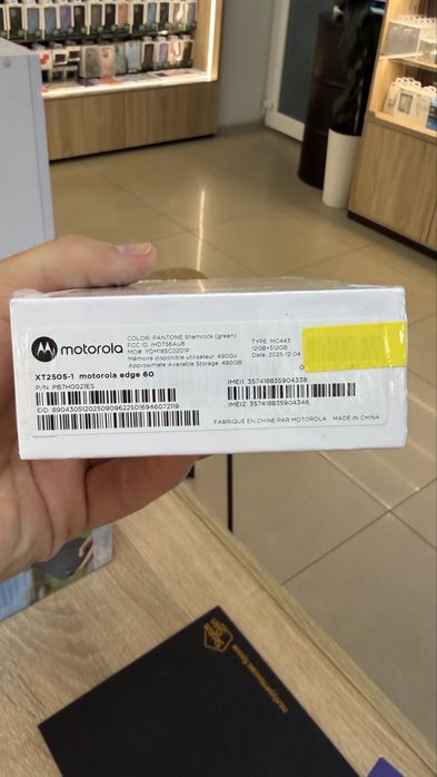 Смартфон Motorola Edge 60 12/512GB Shamrock