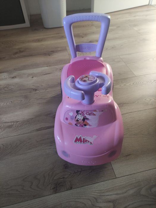 Jeździk autko pchacz