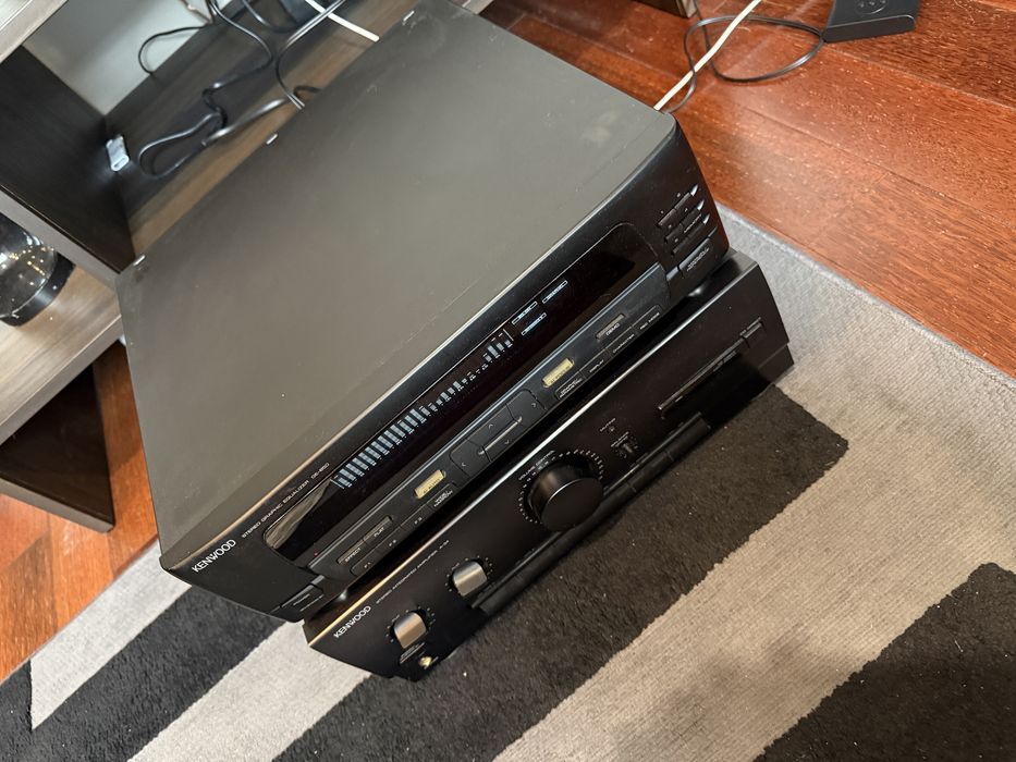 Kenwood krektor GE-850 z analizatorem widma.