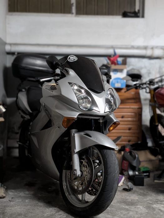 Honda vfr 800 vtec