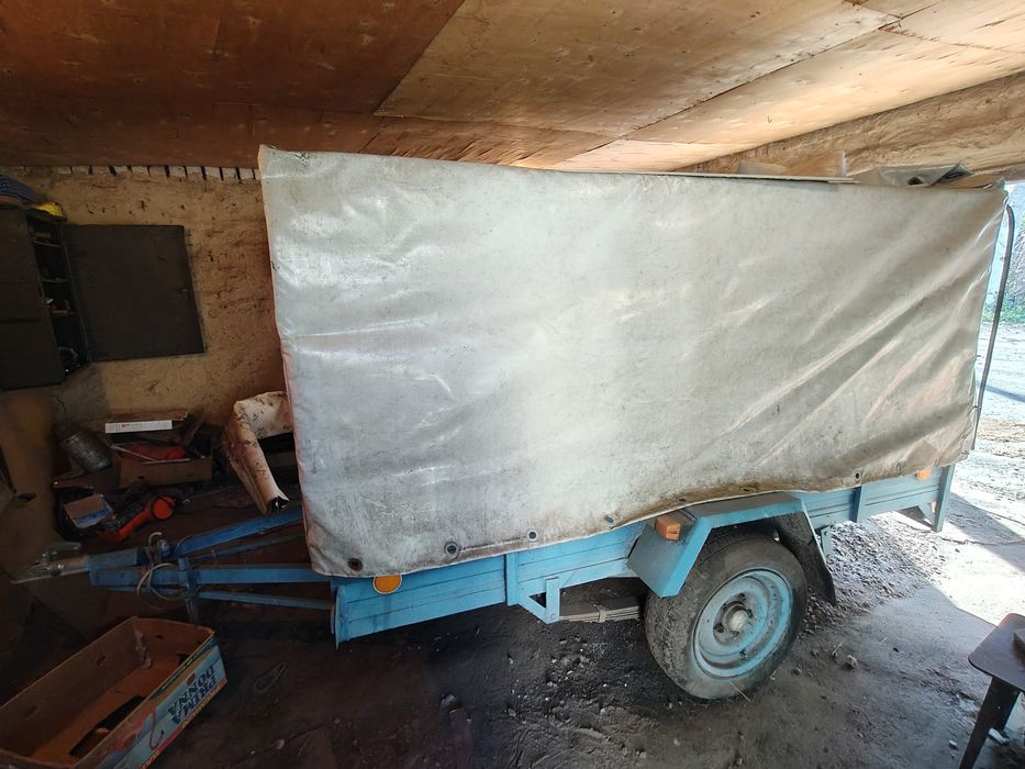 Причіп автобільний