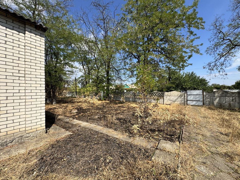 Продаж Адмінбудіілі з власною территорією м.Снігурівка Башт.  р-ну