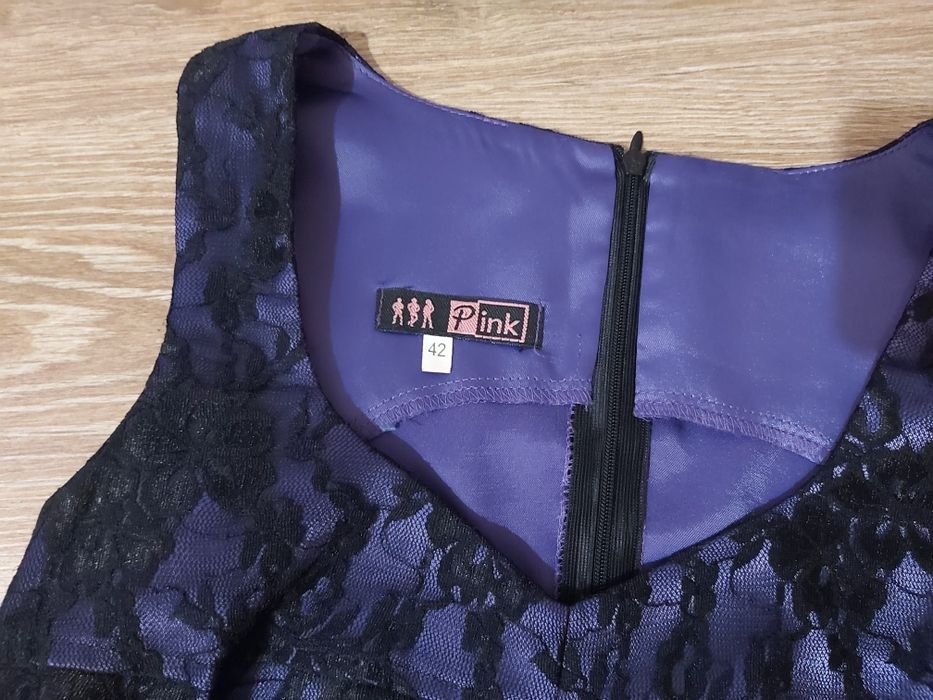 Плаття чорне атласне з мереживом