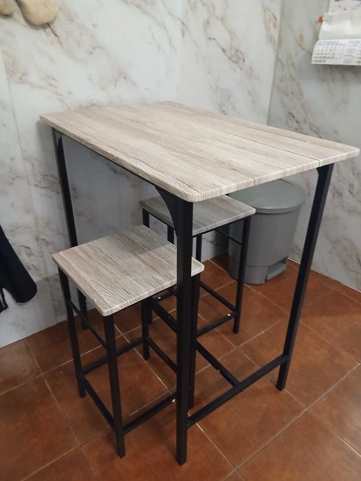 Mesa de Cozinha Moderna