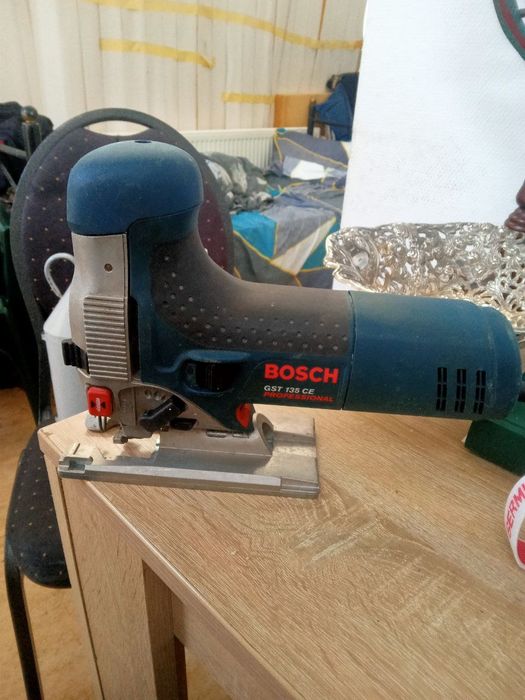 Bosch GST 135 CE.