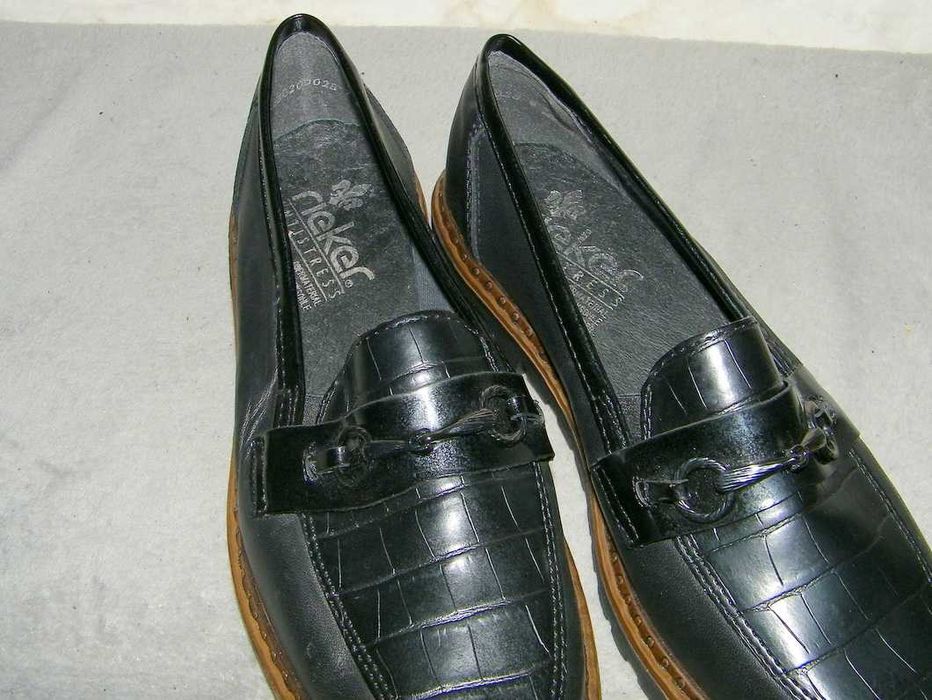 RIEKER Antistress - Eleganckie , Wsuwane - rozm. 41 - NOWE !!!
