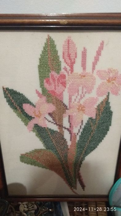 Quadros antigos em bordado64751145152129121