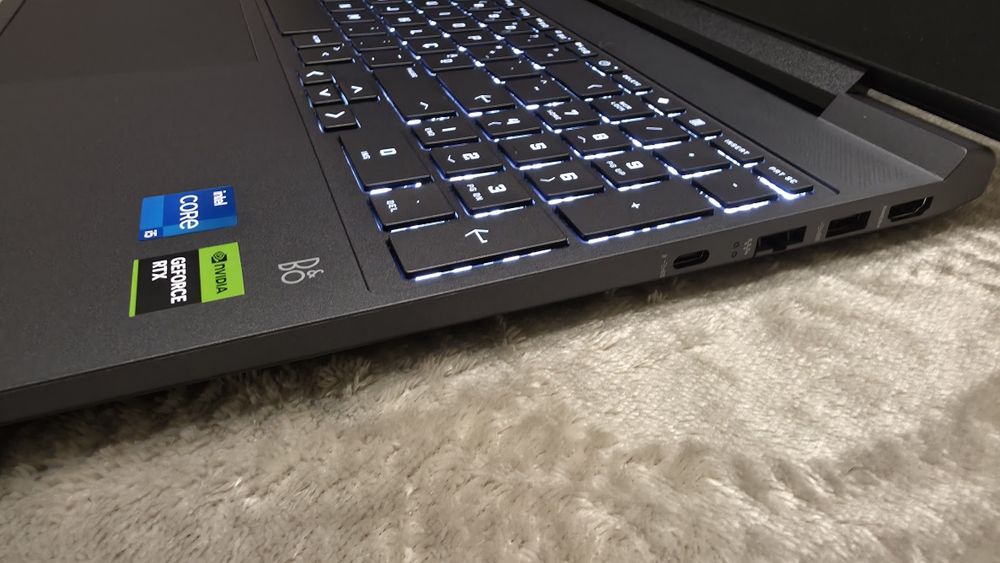 HP Victus i5-12450H / 16Gb / 512 Gb / 4050Gtx