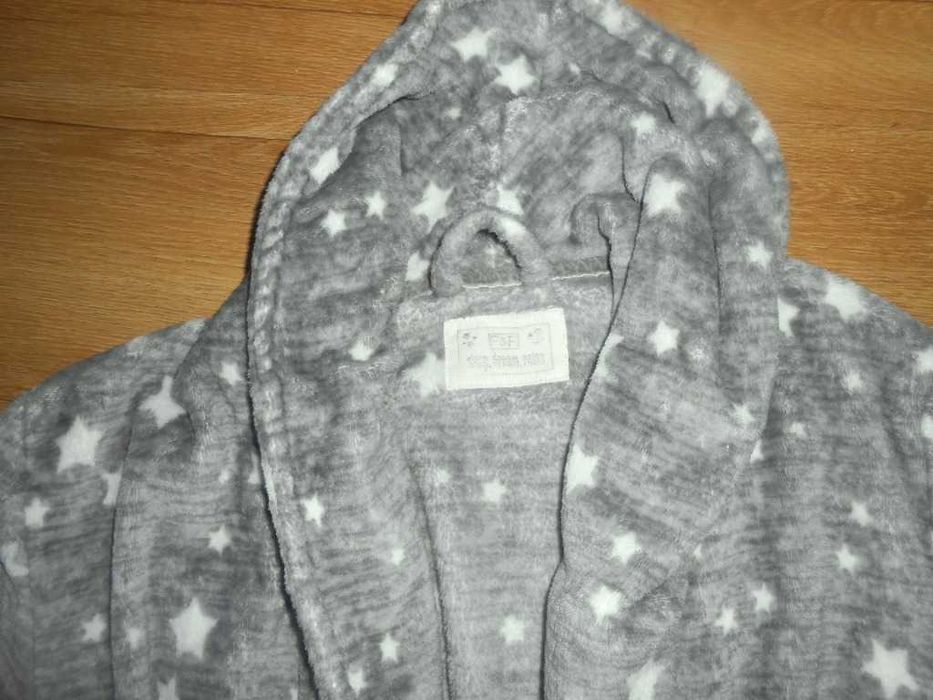 Super damski szlafrok marki F&F, roz. 38/40/42/44