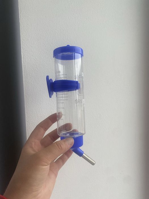 Віддам поїлку для гризунів