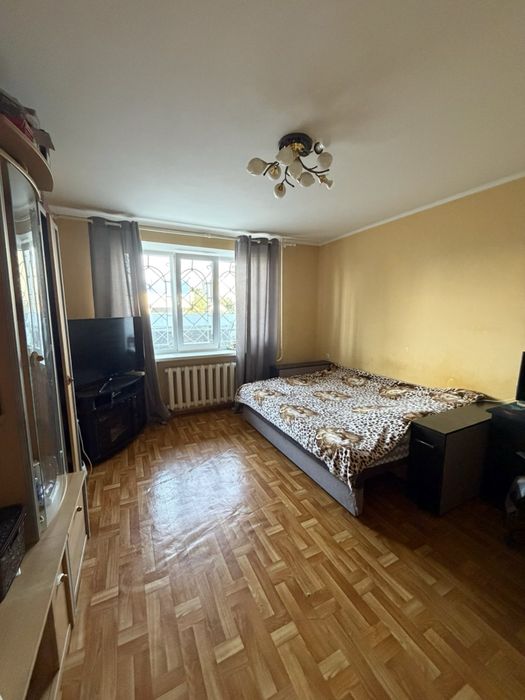 Продаж 3-х кімнатної квартири