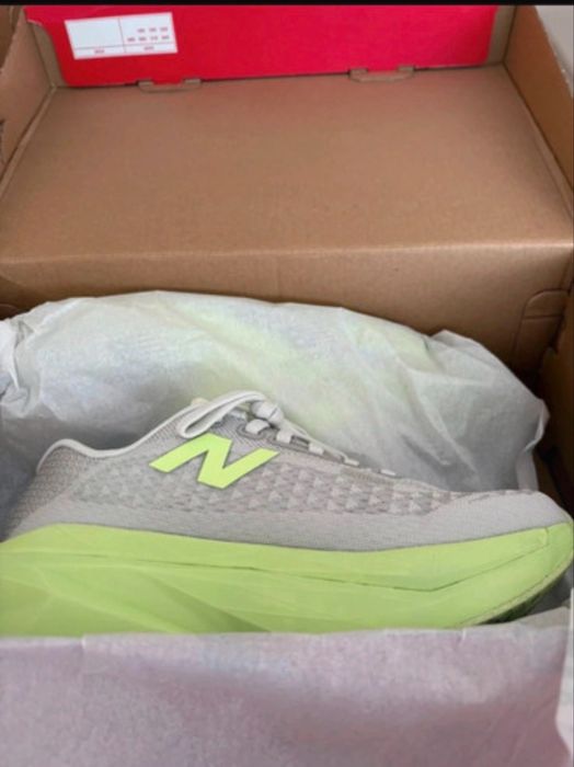 Sapatilhas New Balance  FullCell SuperComp 36,5 Novo