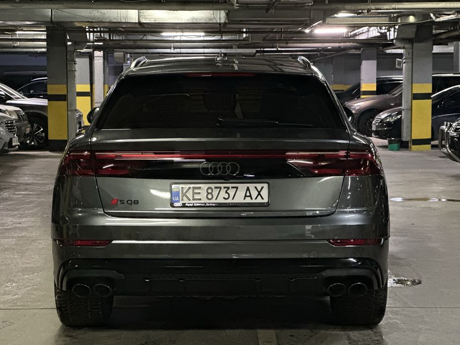 Продам Audi SQ8 2023