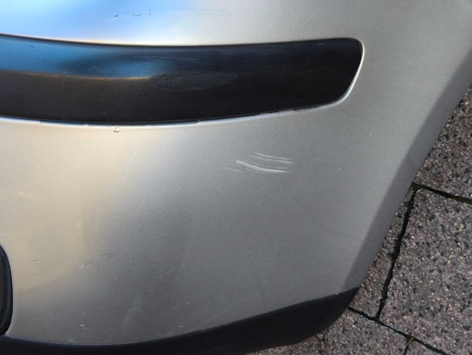 Zderzak Przedni VW Polo 9N LA7W