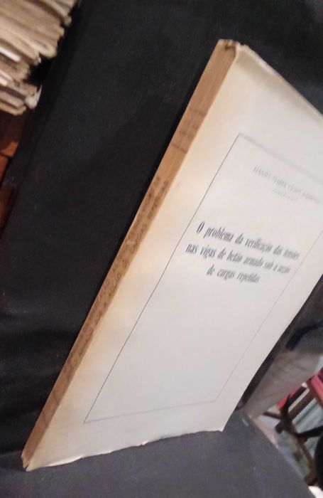 Tensões nas vigas de betão armado - Daniel Maria Vieira Barbosa