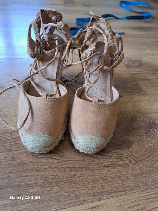 Buty letnie skórzane z rzemykami