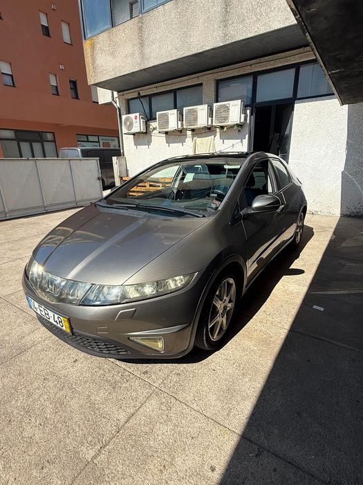 Honda Civic — fotografia 4