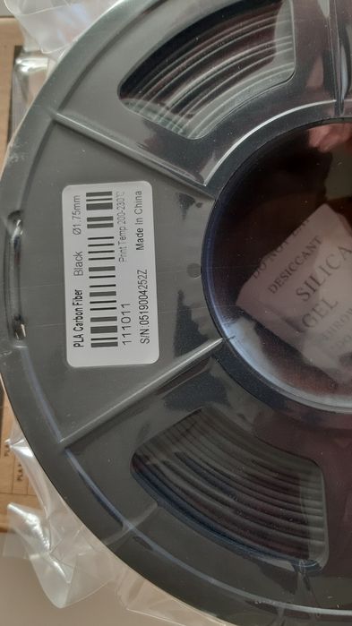 Filamento pla com fibra de carbono 1.75, 1kg.