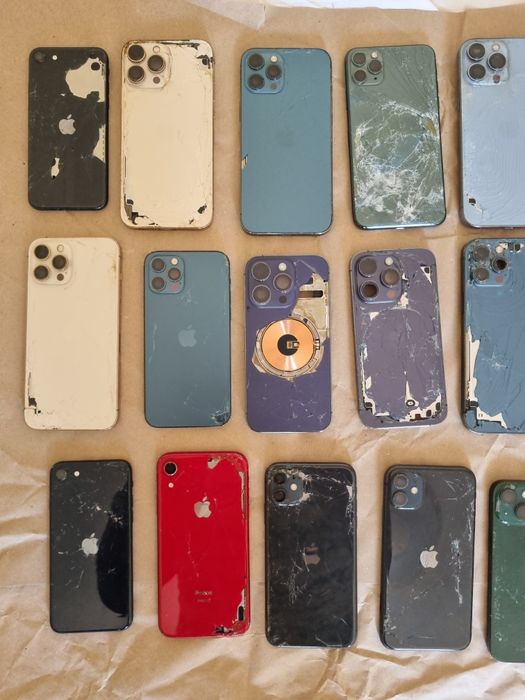 Корпуси від айфонів