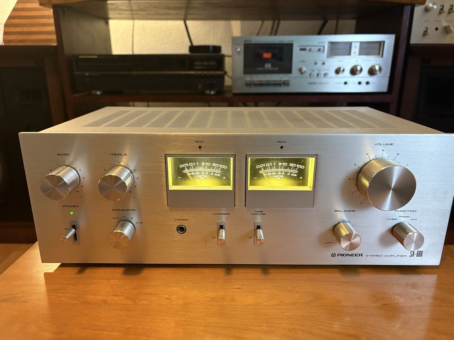Amplificador e Rádio Pioneer SA-606 / TX-606