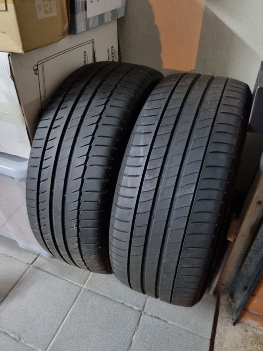 2 pneus Michelin: Primacy 3 e Primacy HP 215/45R17