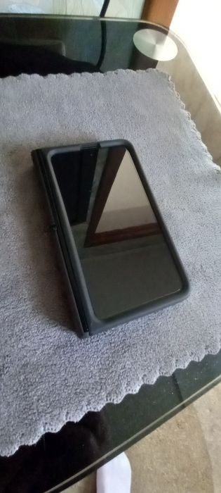 Телефон Google Pixel Fold