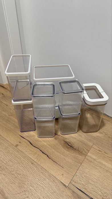 Контейнери для зберігання