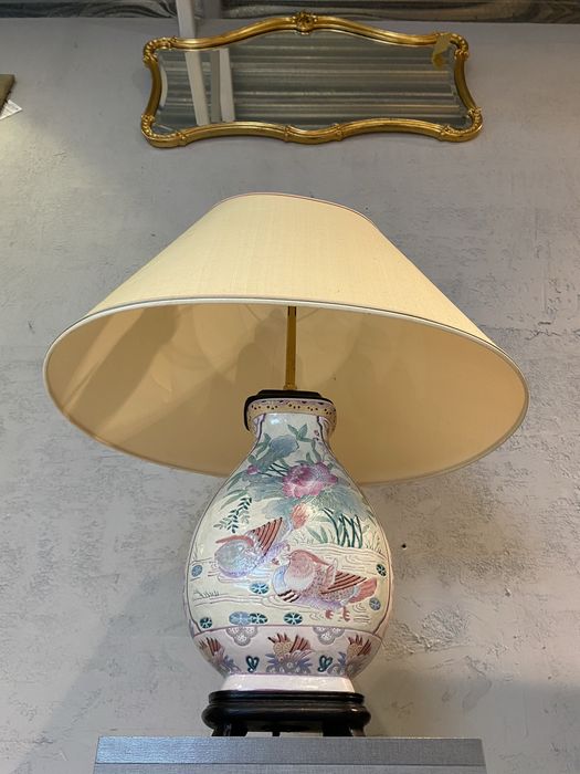 Wiekowa Lampa Stolowa Azja