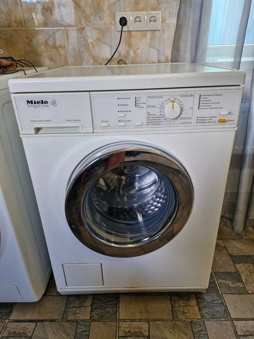 Продам стиральную машинку Miele SOFTTRONIC W2102. 100% РАБОЧАЯ