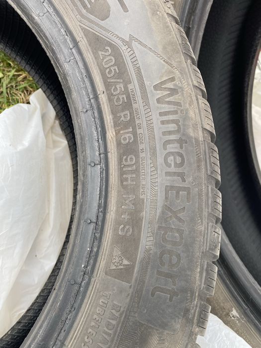 Uniroyal WinterExpert 205/55 R16