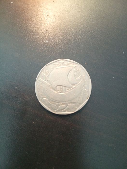Moeda antiga de 50 escudos	Portugal	1987*