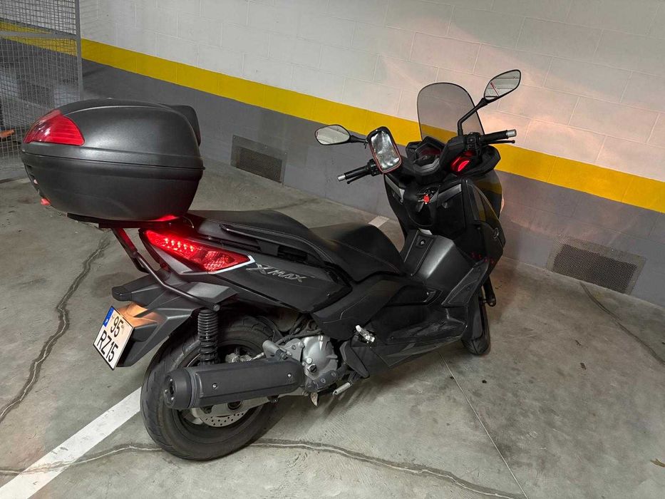 Yamaha X-Max 125