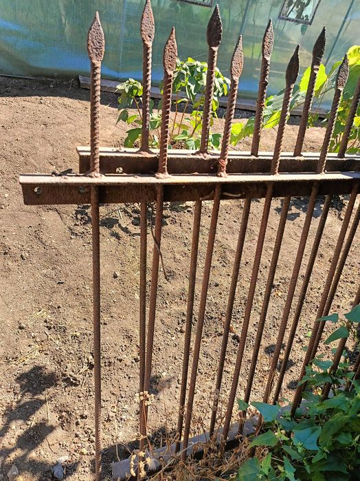 Секції металеві для огорожі