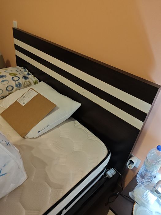 Cama + estrado + 2 Mesas Cabeceira (despachar)