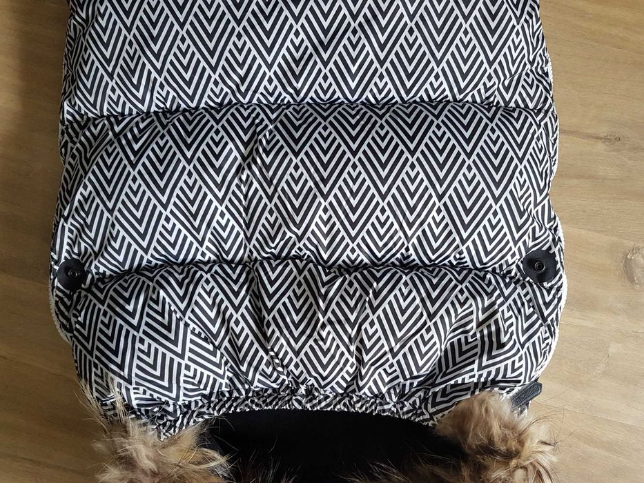 Śpiworek do wózka sanek fotelika Petite Cherie Design Futro 100cm