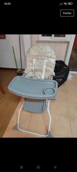 Cadeirinha de refeição bebé