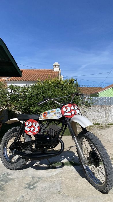Yamaha rx 125cc em bom estado.