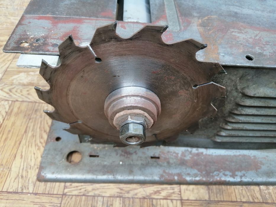 Циркулярка в рабочем состоянии