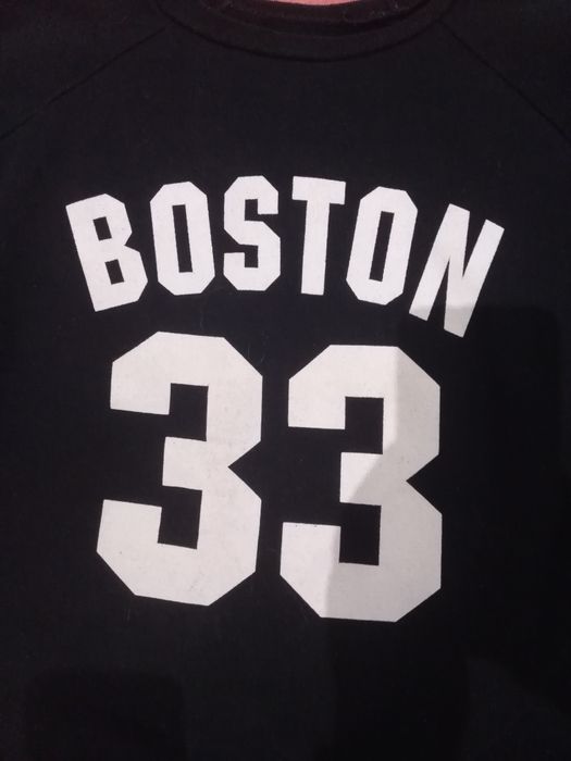 Czarna bluza z napisem