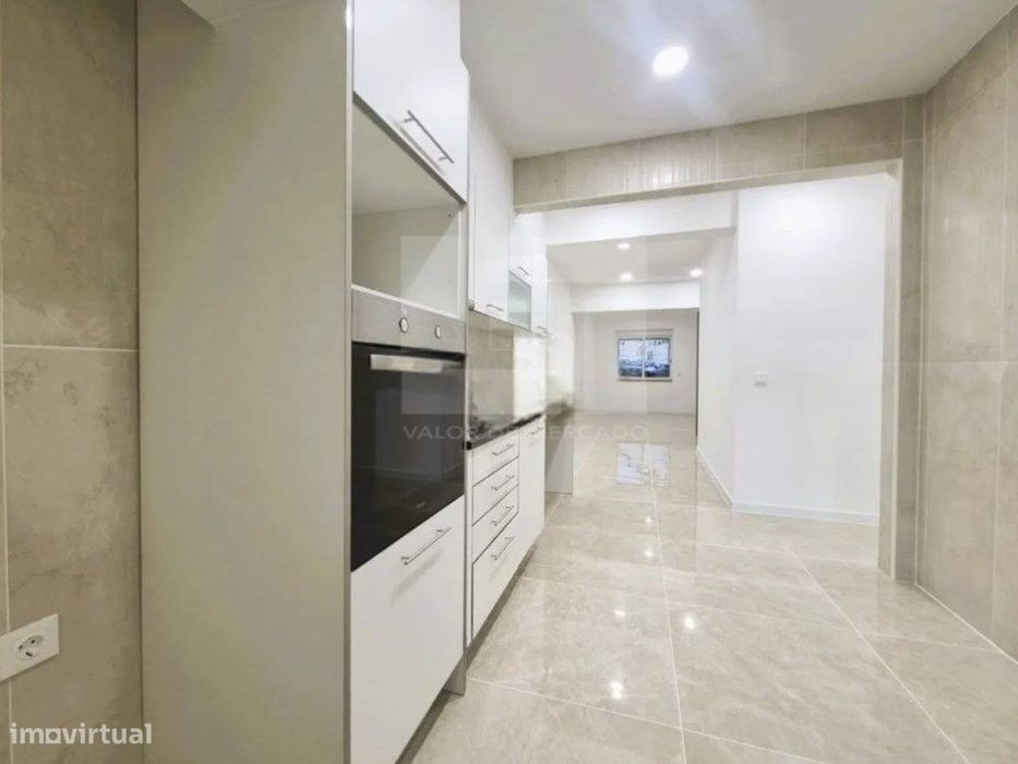 Apartamento T2 - Cova Da Piedade — Almada, Cova Da Piedade, Pragal E Cacilhas, Setúbal